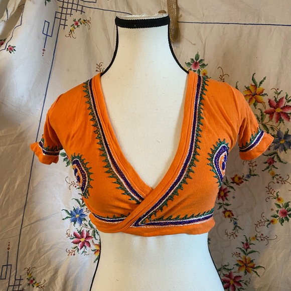 SOLD!! 60s/70s VINTAGE ORANGE WRAP CROP TOP - Picture 2 of 5
